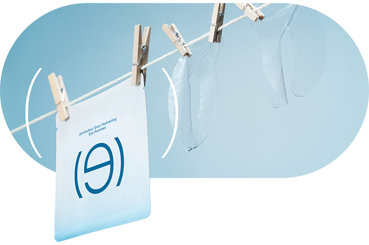 In My Eyes eye patches (eye mask) on a clothesline: sachet and clear patches, for sensitive dry eyes.